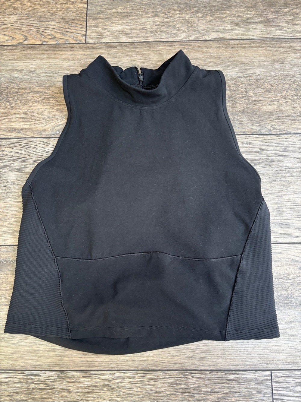 Athleta Salutation Zipper Rib Tank Cropped Black Sz XL Style #658469